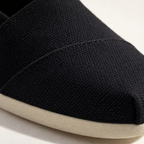 ARIA BLACK | FABRIC SLIP ON
